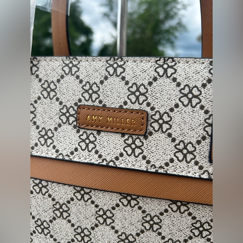 NWT Amy Miller Signature Wanderlust Aries Tote Bag​ - Picture 3 of 9